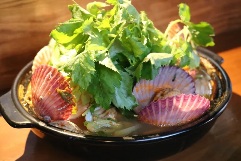 칼칼, 얼큰 조개뚝배기